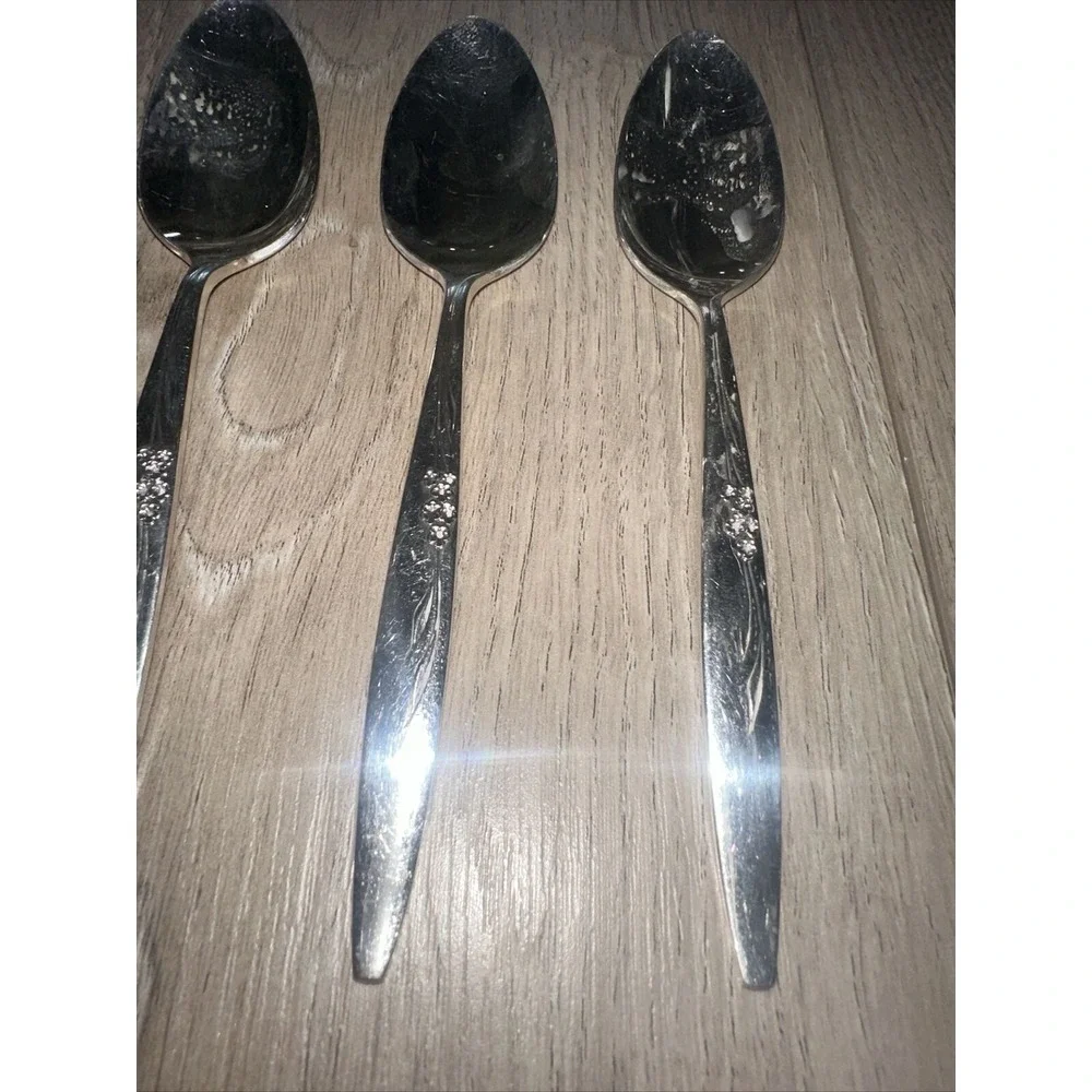 Oneida Community Silverplate 1960 Enchantment Gentle‎ Rose 4 Teaspoons